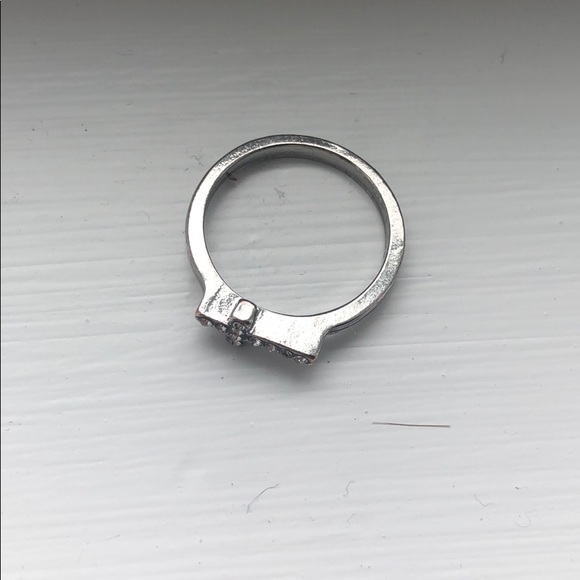 Cross ring - Picture 2 of 2